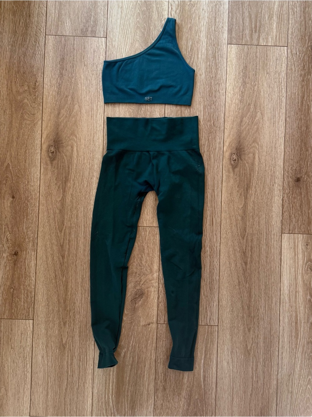 SET Active Mojito one shoulder top and leggings in sculptflex.